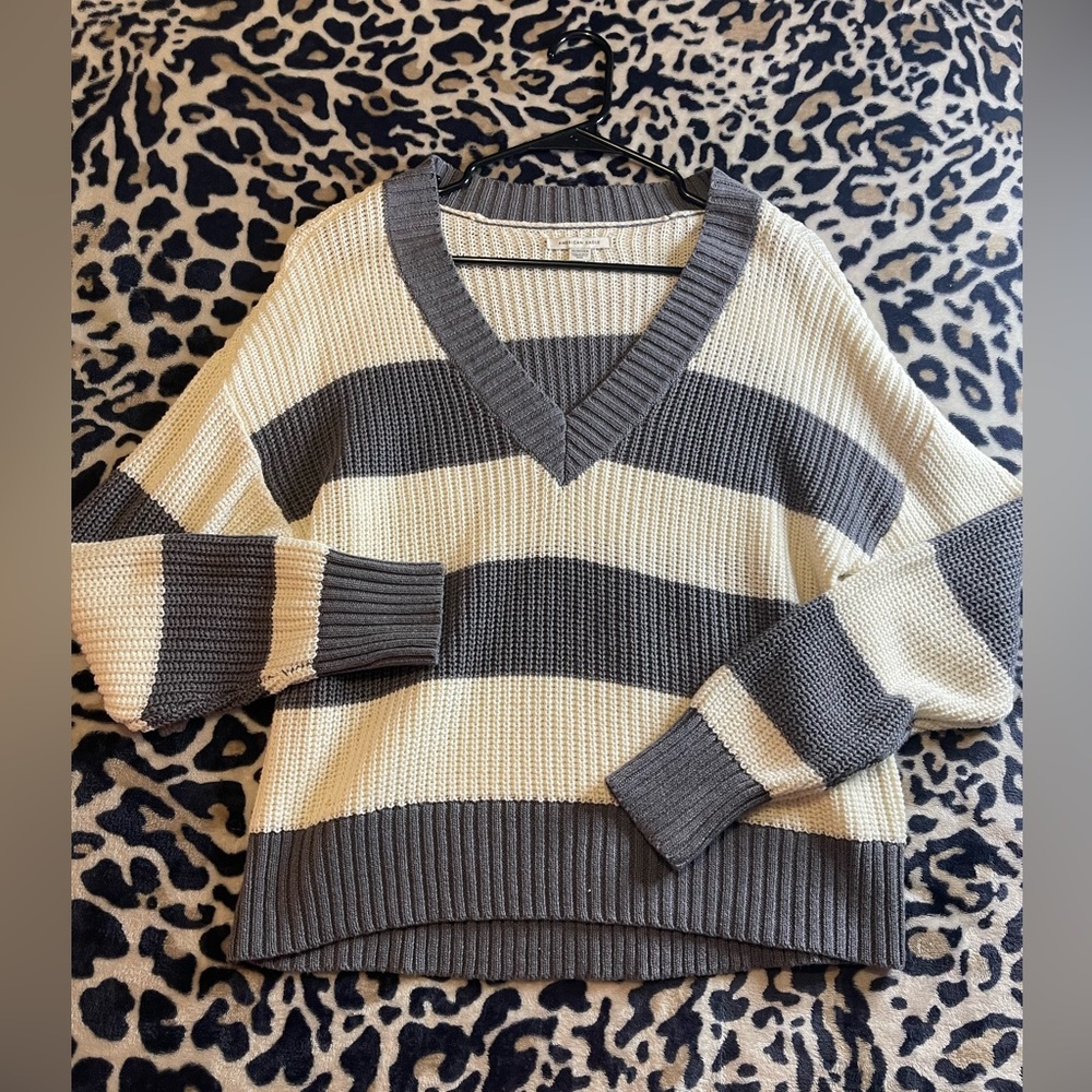 American eagle sweater, size:XS
